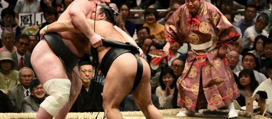 Dezinteres la Ministerul Sportului. România e plină de grași dar nu avem o federație de Sumo