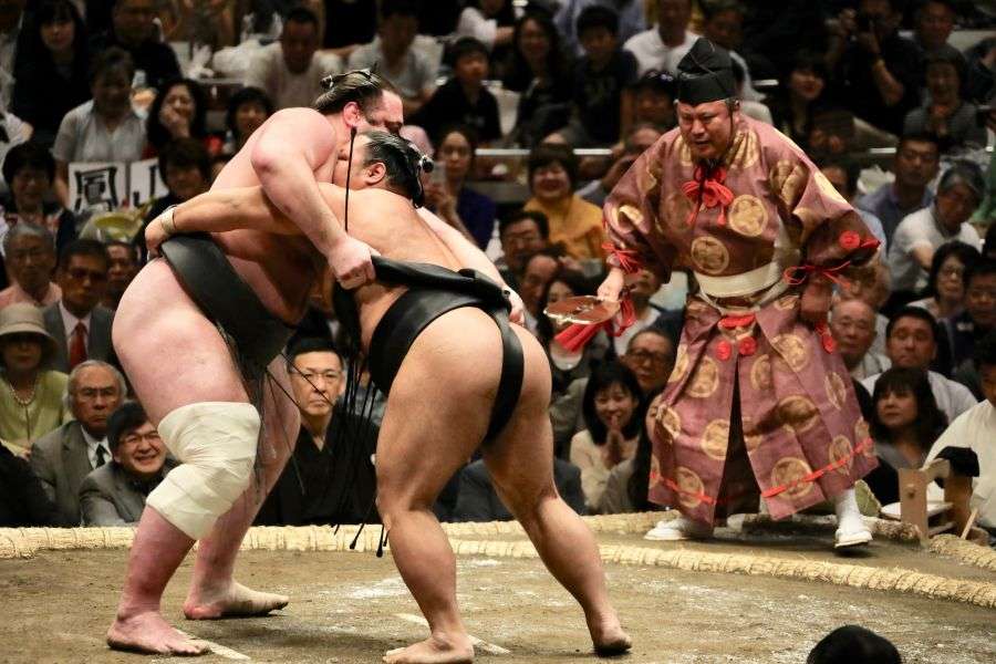 7 lucruri mai puţin cunoscute despre sumo