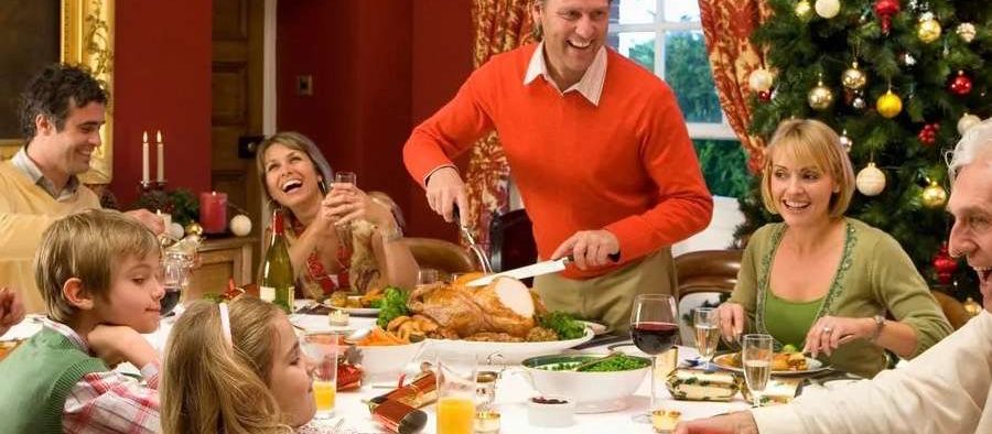 Sunt și vești bune! Anul ăsta e primul în care românii nu se vor îngrășa de Sărbători