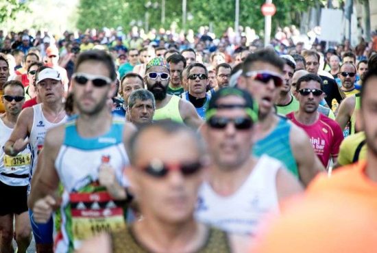 7 indicii care te ajută să recunoști un român la un maraton internațional