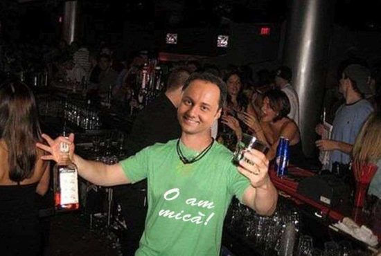 7 trucuri prin care poți demonstra tuturor că ai penis foarte mic