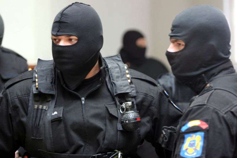 7 indicii că ești făcut pentru o carieră la mascați