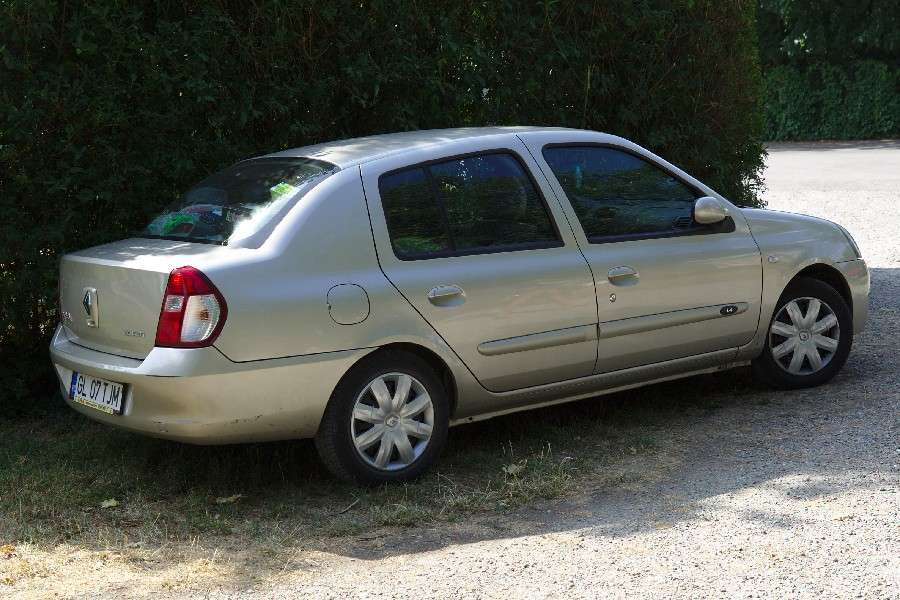 7 motive pentru care nu e indicat să-ți iei mașină franțuzească