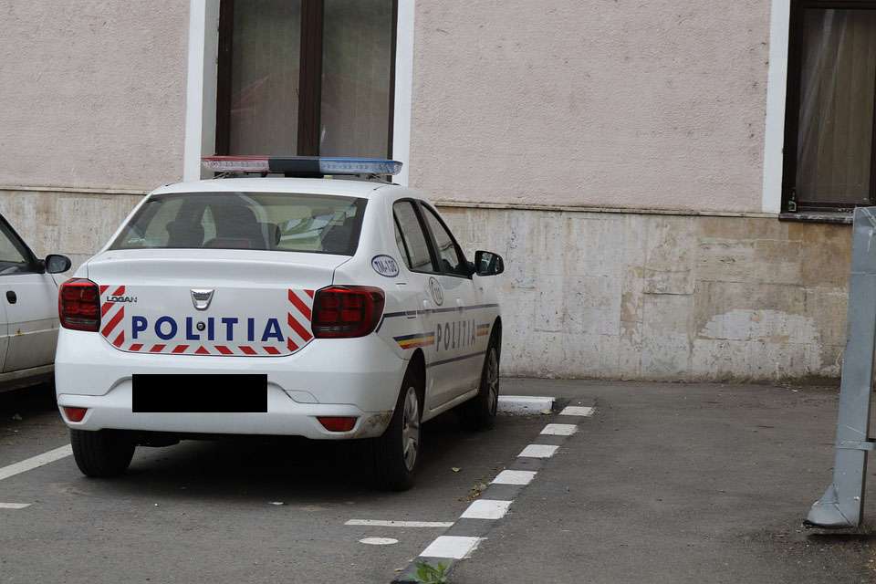 7 dotări standard ale mașinilor de poliție