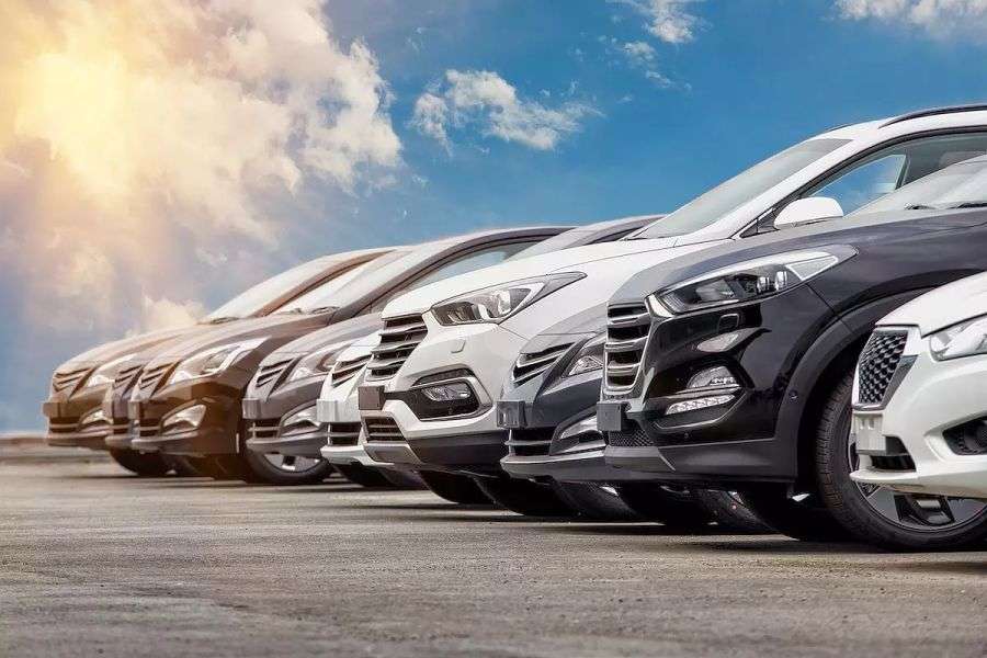 Top 7 motive pentru care mașina ta se devalorizează