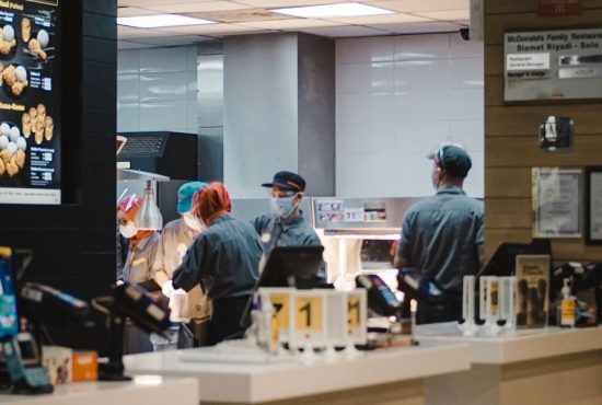 7 asemănări între McDonald’s și KFC