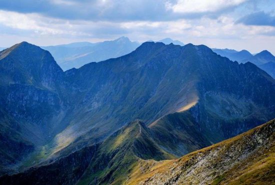 7 motive pentru care Carpații sunt mult mai mișto decât Alpii