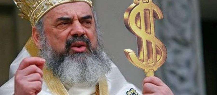 Mai știi? Patriarhul, rugat să sfințească apa de la CET, că poate se încălzește