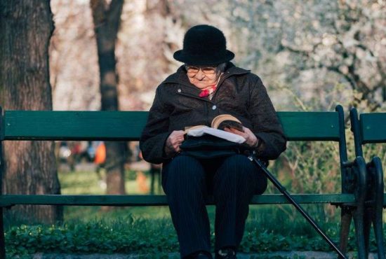 7 motive pentru care femeile ies mai devreme la pensie