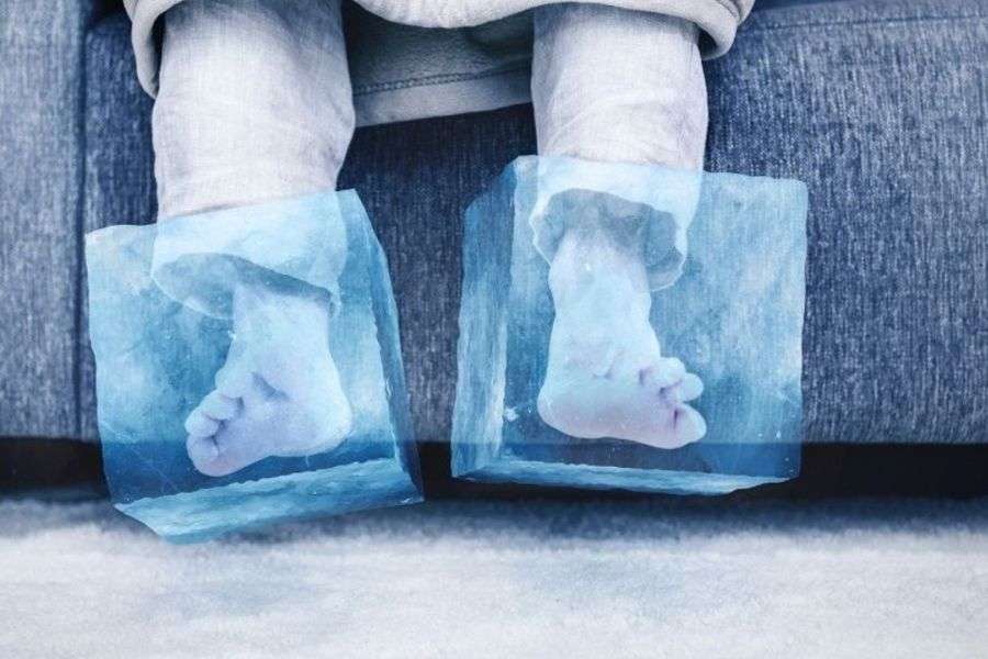 7 motive pentru care ai picioarele mereu reci