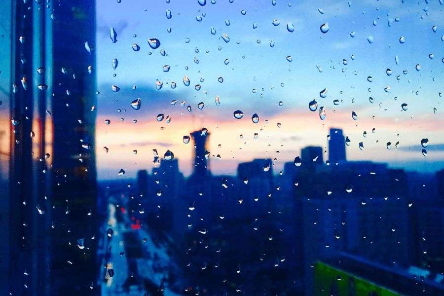 7 metode eficiente prin care poți să te ferești de o ploaie torențială