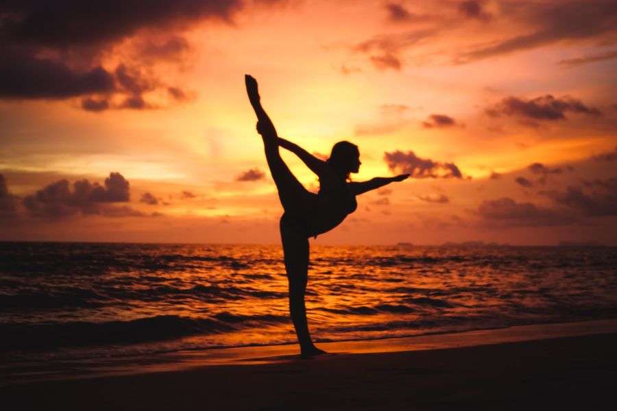 7 asane yoga foarte utile în viața de zi cu zi