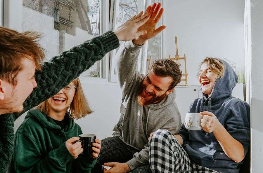 7 metode prin care poți să-ți faci prieten ca adult