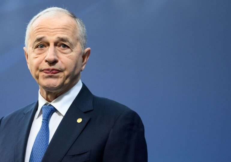 7 români care ar putea să-i succeadă lui Geoană la NATO după ce ajunge președinte