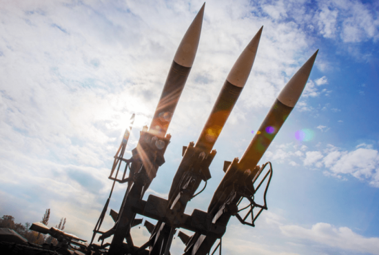 7 motive pentru care România n-ar trebui să aibă arme nucleare