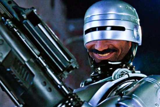 7 accesorii esențiale pentru un Robocop românesc
