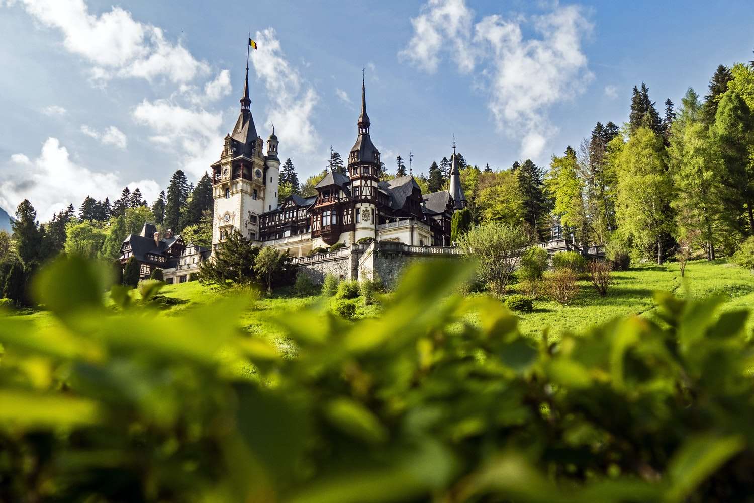 7 motive pentru care nu merită să emigrezi din România
