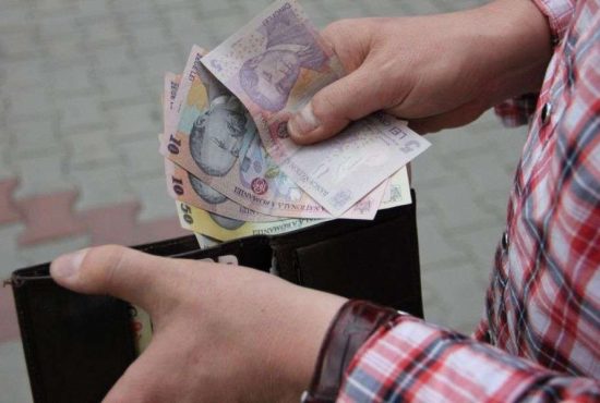 7 lucruri pe care poți să le faci cu salariul minim pe economie