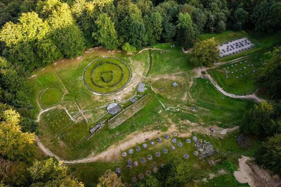 7 strategii de apărare ale cetății dacice Sarmizegetusa