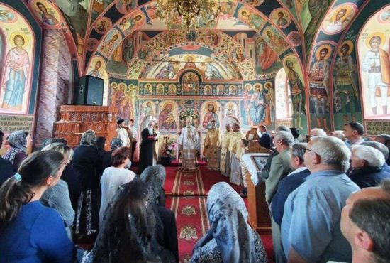 7 reguli de bună cuviință în lăcașurile de cult