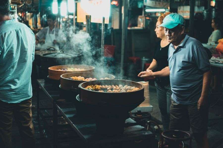 7 reţete delicioase de street food din întreaga lume