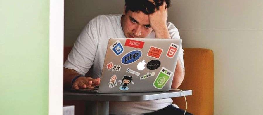 Criza prezervativelor. Studenţii de la Poli sunt rugaţi să le doneze, că oricum nu le folosesc