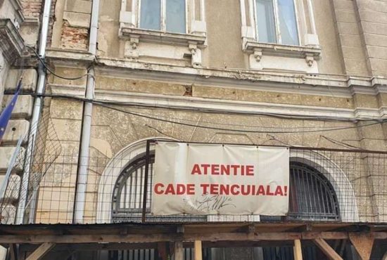 7 metode să nu mai cadă tencuiala peste noi