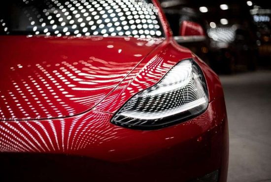 7 lucruri despre proprietarii de Tesla