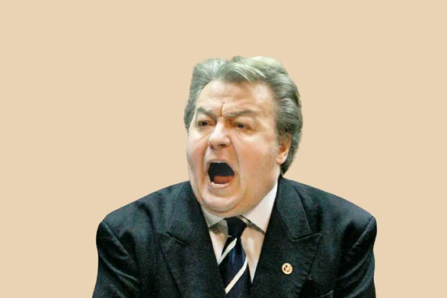 7 lucruri despre poetul român Corneliu Vadim Tudor