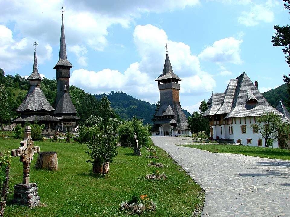 7 motive pentru care ar trebui să vizitezi Maramureșul