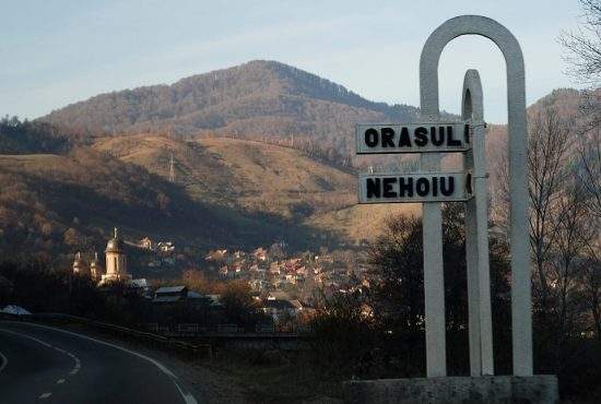 Noul Istanbul! Nehoiu, capitala mondială a implantului de păr pe cur