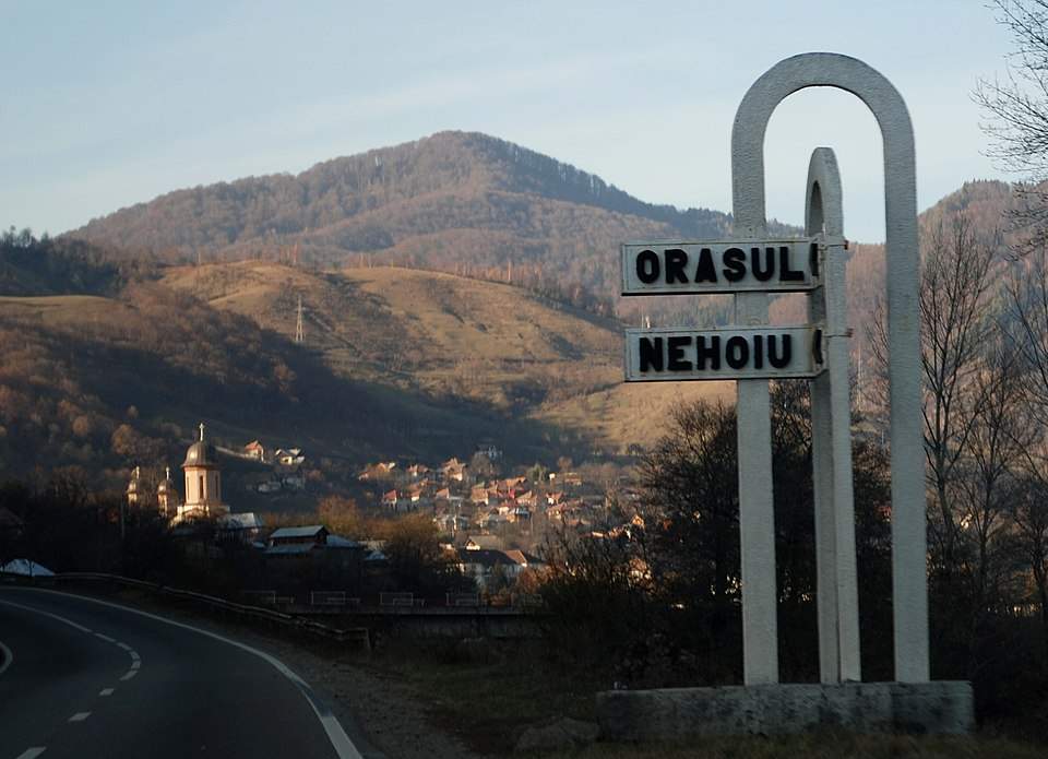 Noul Istanbul! Nehoiu, capitala mondială a implantului de păr pe cur