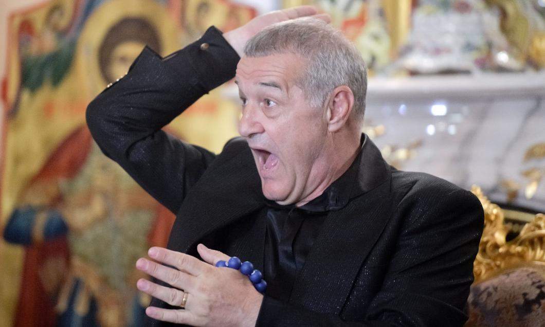 FCSB, fără antrenor. Becali a aflat că scoţienii poartă fuste, s-a speriat şi a fugit în munţi