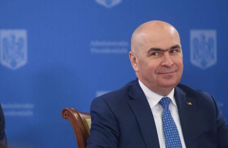 Succes! Statul a făcut atâția bani din noile taxe, că pensiile speciale se pot dubla