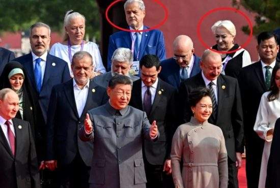 Dăncilă a fost invitată în China ca să pară dictatorii, prin comparație, mai inteligenți