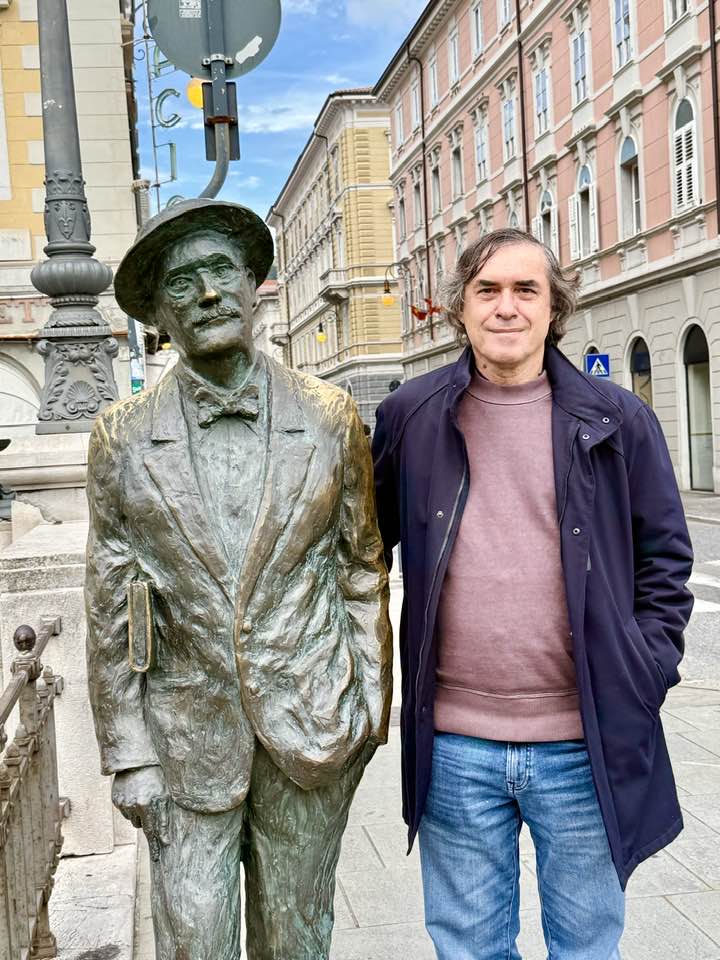 Cărtărescu și-a schimbat numele în Ferenczvaros Lofosoșegedbe, în speranța că ia Nobelul la anul