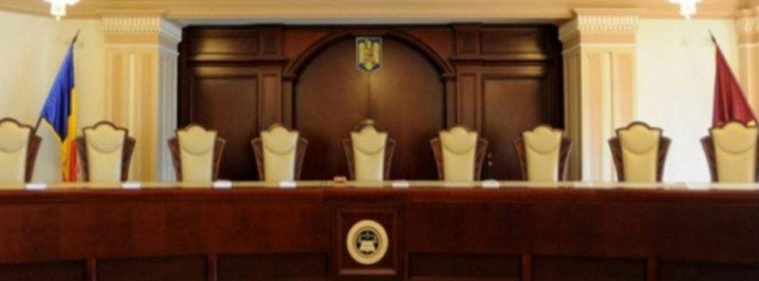Judecătorii CCR au declarat neconstituţional totul, ca să nu îi mai deranjăm