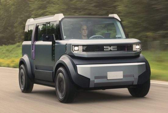 Hipsterii, revoltați că Dacia Hipster nu are pickup pentru discurile de vinil