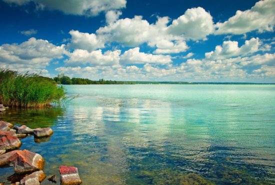 Vestea că lacul Balaton ar putea seca mobilizează românii: „Ne p*șăm în el până îl umplem!”