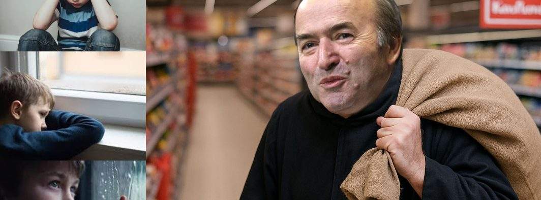 Copii în lacrimi la Kaufland: “A venit Tudorel Toader cu pensia specială şi a luat toţi ştrumfii”