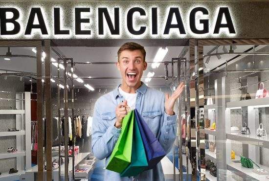 WOW! Balenciaga a scos un model de chiloți în două nuanțe: galben în față, maro în spate