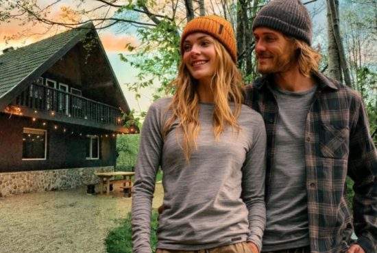 O femeie poartă căciulă tot timpul, ca să nu mai dea atâția bani la coafor