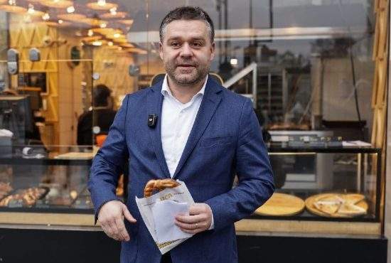 Ciprian Ciucu a obținut susținerea REPER după ce le-a dat resturile de la un covrig