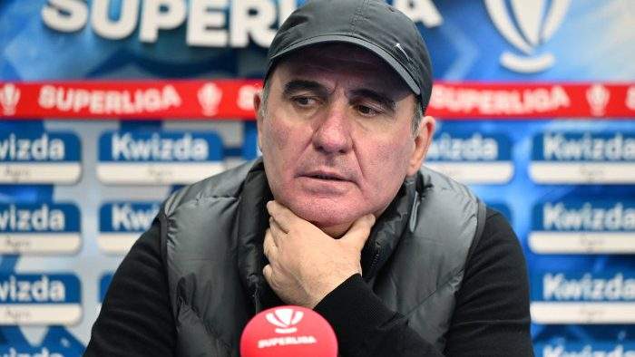 Acolo e profitul! Hagi își face academie de neveste de fotbaliști