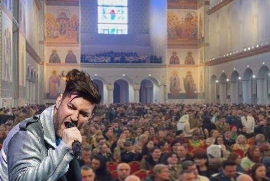 Video și mai scandalos! Corul de copii al Patriarhiei a interpretat o piesă de la Smiley