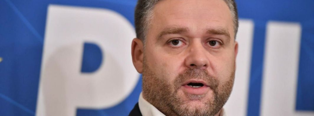 Situație financiară dramatică la PMB! Ciucu a angajat 174 de consilieri ca să caute soluții