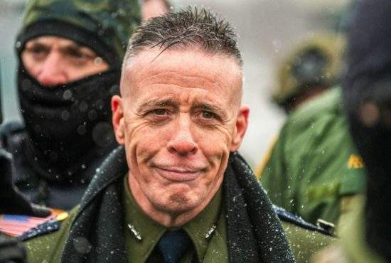 Trump l-a demis pe Bovino! Ovino și Cretino, favoriți să-i ia locul