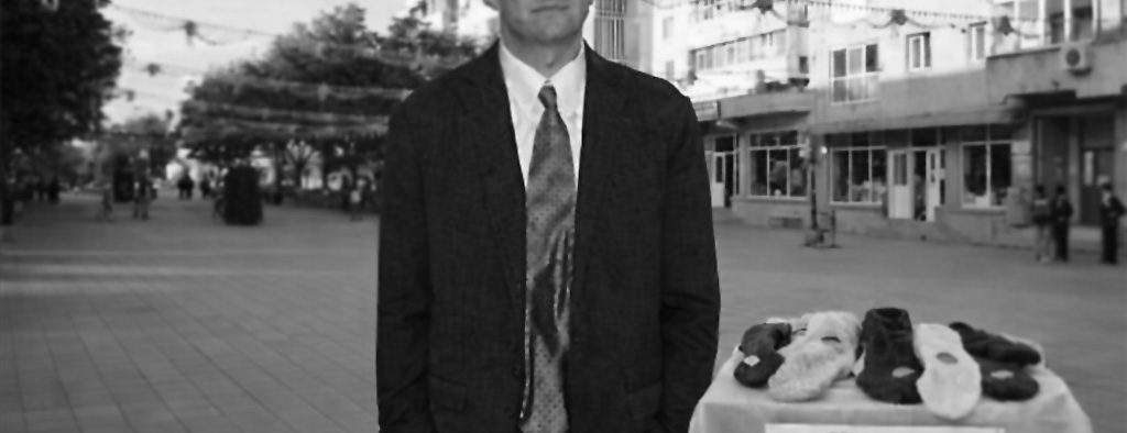 Doliu în lumea modei. A murit legendarul Pelle Apugli, inventatorul găurii din ciorap