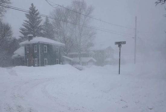 După ce vortexul polar a lovit SUA, Trump se laudă că a mutat Groenlanda în SUA