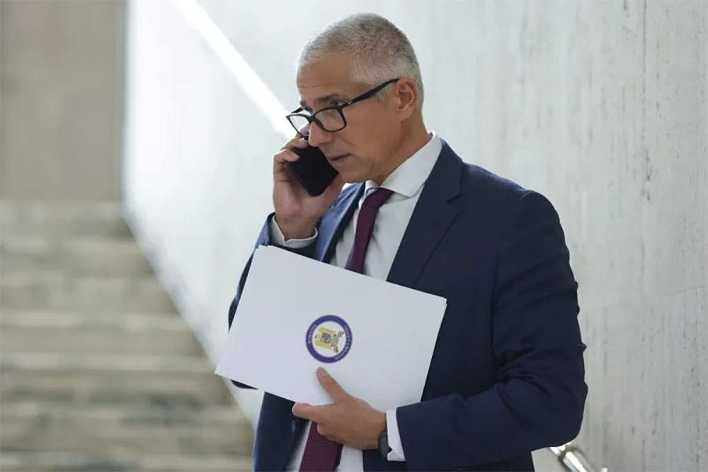 Ministrul Justiţiei şi-a transferat doctoratul de la Universitatea Craiova la Concordia Chiajna